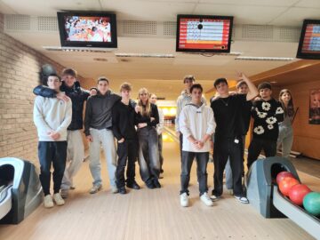 Bowlingozás osztályfőnökin