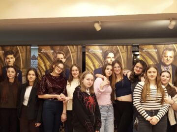 Holt költők társasága